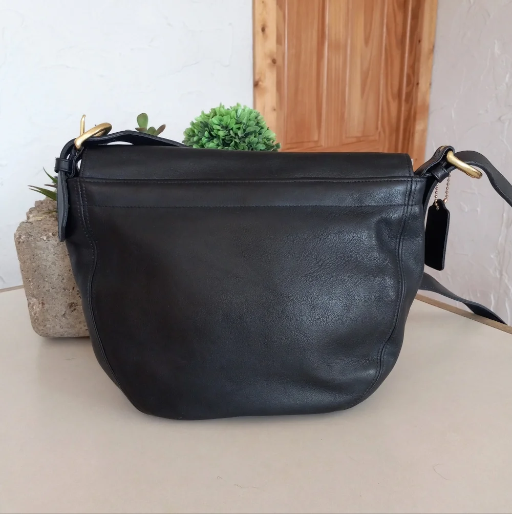 Coach Classics Collection: The Carlton Flap Bag In Black